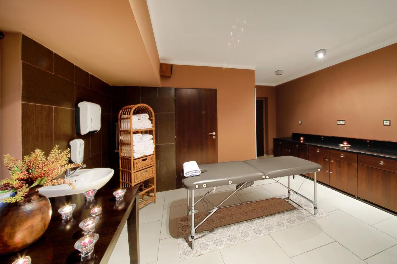Hotel Brada Jičín المظهر الخارجي الصورة