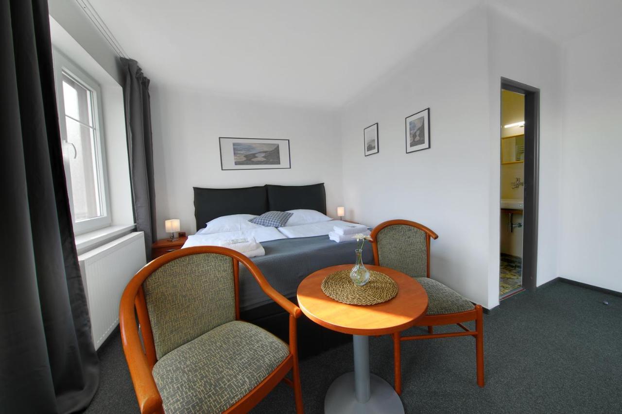 Hotel Brada Jičín المظهر الخارجي الصورة