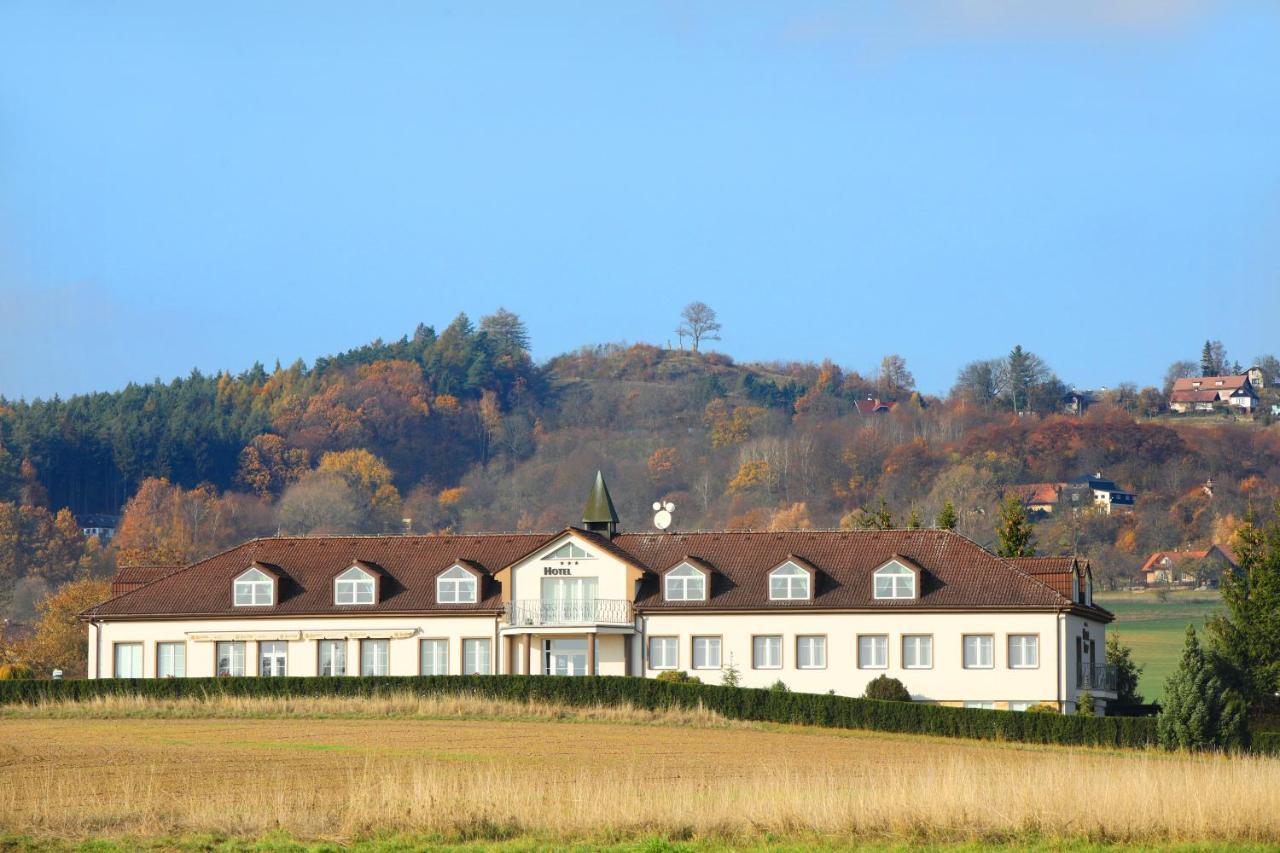 Hotel Brada Jičín المظهر الخارجي الصورة