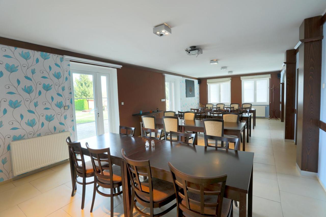 Hotel Brada Jičín المظهر الخارجي الصورة