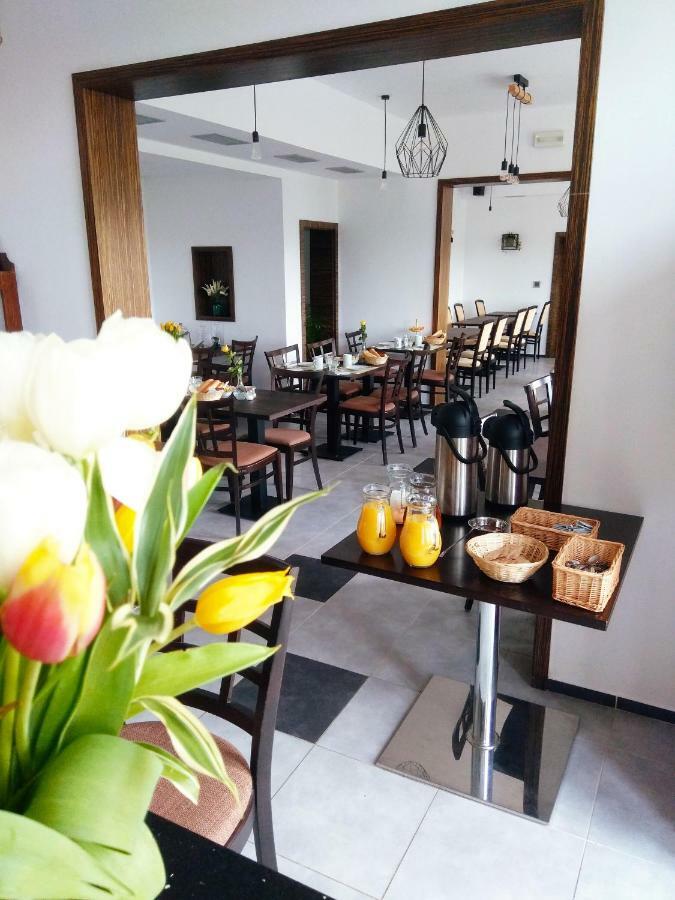 Hotel Brada Jičín المظهر الخارجي الصورة