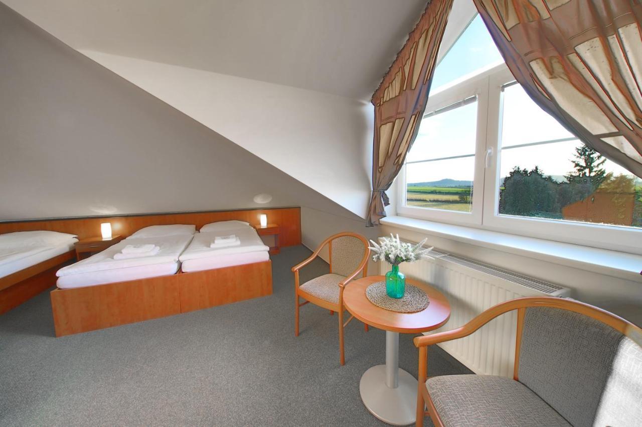 Hotel Brada Jičín المظهر الخارجي الصورة
